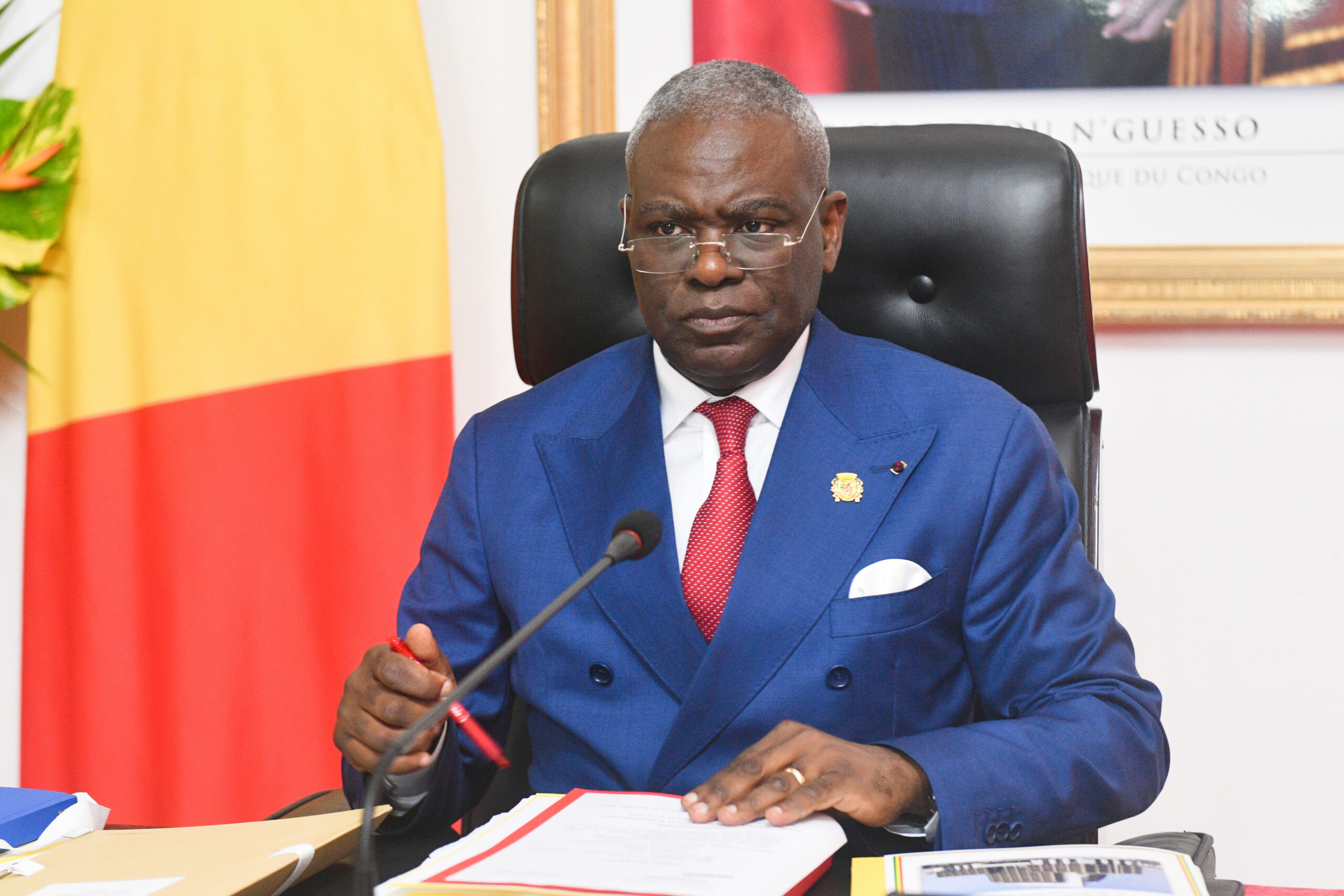  le Premier Ministre, Chef du Gouvernement Anatole Collinet MAKOSSO a présidé la réunion du Conseil de Cabinet au Palais des Congrès.
