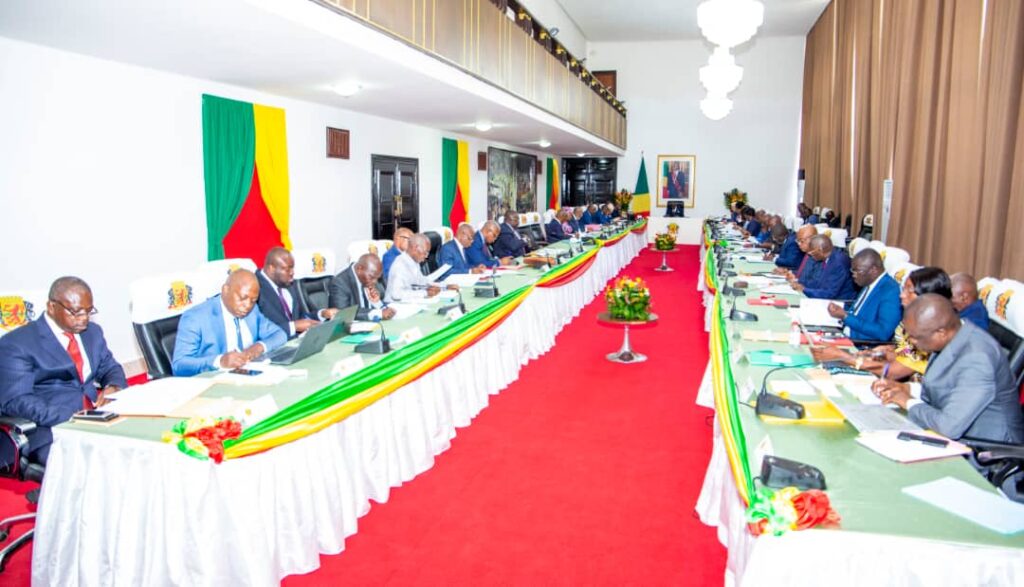 Le Premier Ministre, Chef du Gouvernement Anatole Collinet Makosso, a présidé la deuxième réunion du comité national d'organisation de la première Conférence Internationale sur l'afforestation et le reboisement