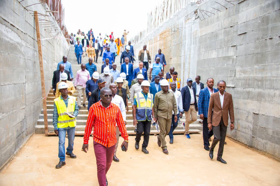  le Premier Ministre s'est rendu sur le chantier du Mémorial de l'esclave à Loango