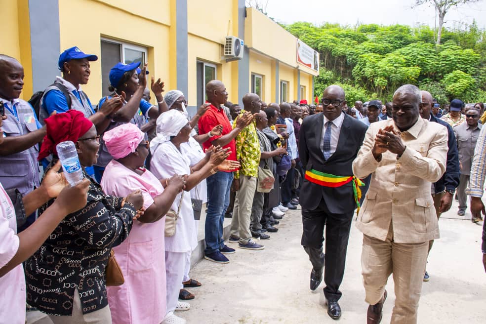 le Premier ministre s’est rendu à Mvouti pour évaluer l’état d’avancement du futur hôpital de base,