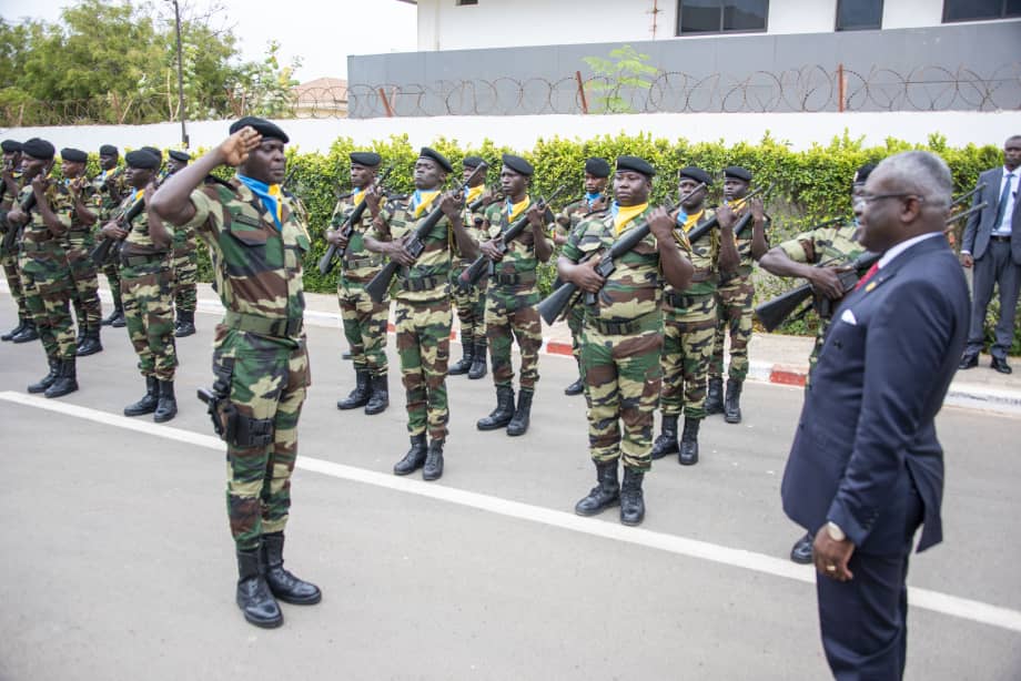 Le Centre d’Études Diplomatiques et Stratégiques (CEDS) de Dakar a décerné, ce 13 juin 2025, le titre de Docteur Honoris Causa à Anatole Collinet MAKOSSO, Premier Ministre, Chef du Gouvernement.